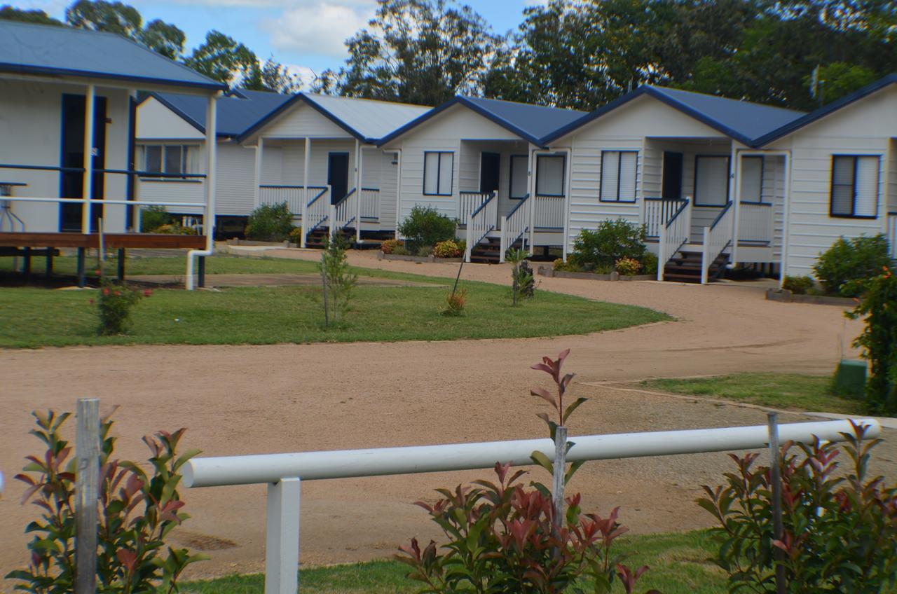Wondai Accommodation Units And Villas Eksteriør billede